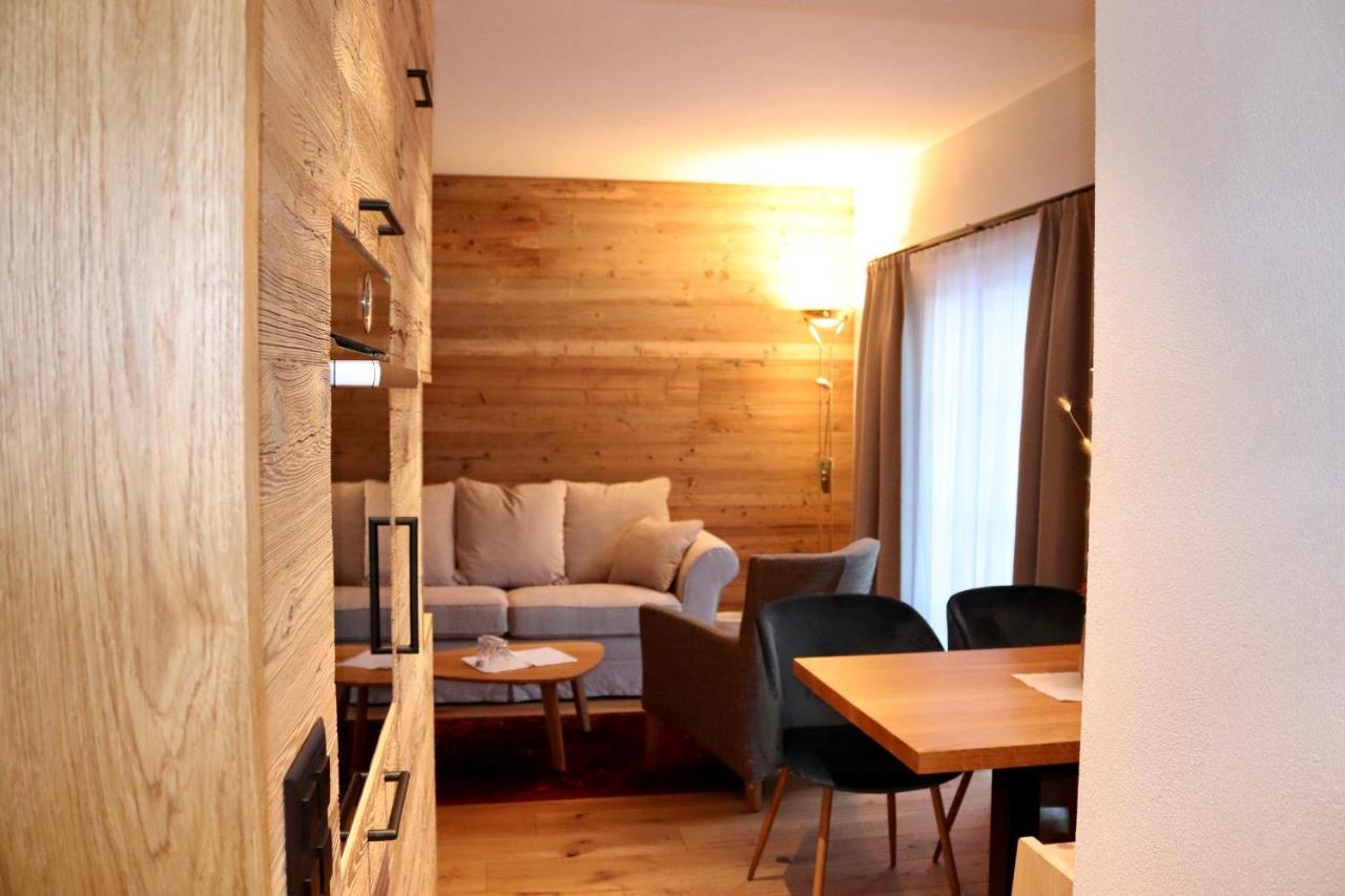 לנזרהיידה Hotel Spescha מראה חיצוני תמונה