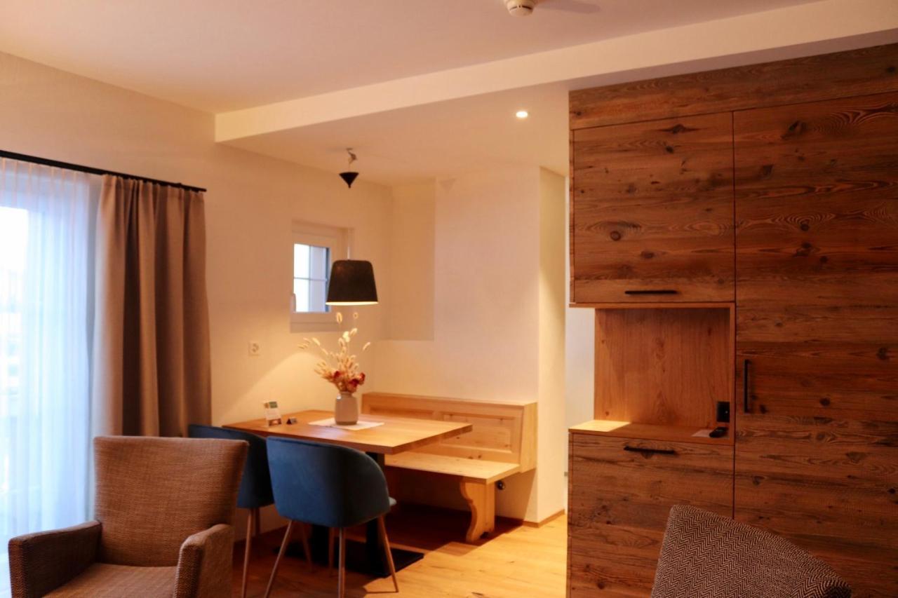לנזרהיידה Hotel Spescha מראה חיצוני תמונה