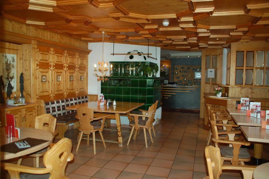 לנזרהיידה Hotel Spescha מראה חיצוני תמונה
